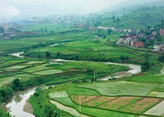 ���ع���