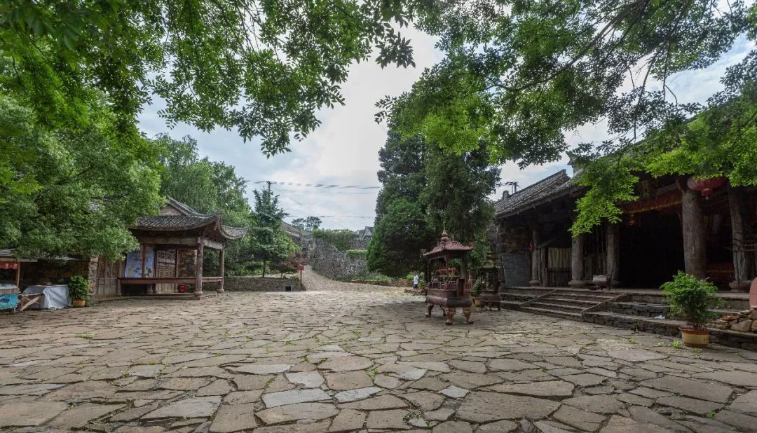 ����ɽ�ϴ���