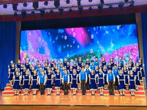 ����������С���ȫ����Сѧ ����Զ������ ������ʱ���� �ϳ�չ��һ�Ƚ�