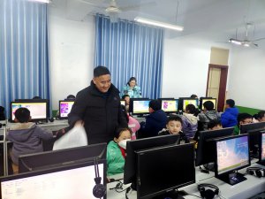 �����������ؽ�ţСѧչʾ���ųɹ�