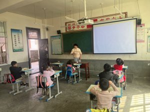 �����к����غ�����ѧ��������չ������ѧ����