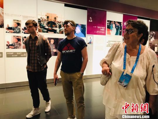 ����˹ý������߽���Сƽ��������й��ĸ￪�ŷ�չ�ɾ�