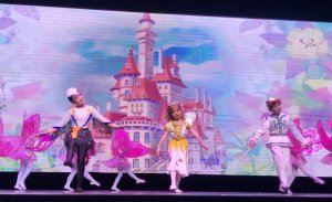 ��ͯ�硶Ĵָ���������߽��ͯ��Ϸ��չ��