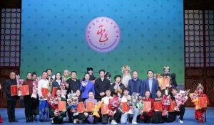 ����ʡϷ���е�չ���߱�Σ����ר���ݳ�Բ���ɹ�