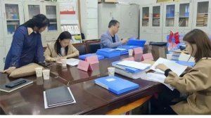 μ������μ�������ֶ�����Сѧ�׶�԰�ص㹤����ʵ���