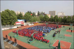 μ���а�ˮ�ؿ�չ��������½�У԰�������