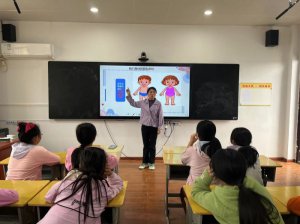 ����������������������ѧУ��չ���ذ�Ůͯ��Ԥ�����֡�ר�⽲��