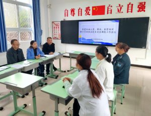 �������������������ѧУ��չʳƷ��ȫ������ϵ�л