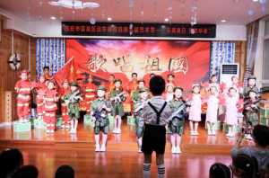 ������������Զ������Ժ������ʢ�� ��������һ��