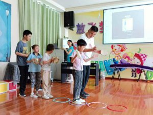 �������������������ѧУ��չ���Ź������߳ɹ�չʾ�