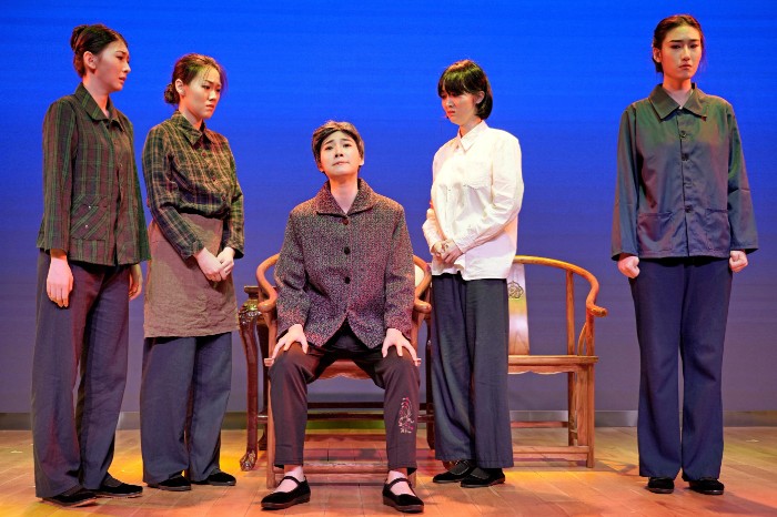 �ڰ˽�ѧԱ���ҵ�㱨�ݳ����գ���ѡ��20240704 (7)  С˵�����оŷƬ��  ��Ӱ�����ǵ�(1).jpg