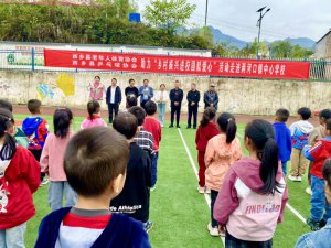 ء˽У԰װġ߽ӿѧУ